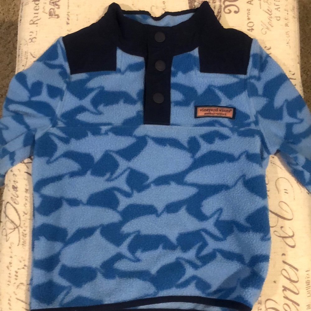 Fleece shark print vineyard vines 2t